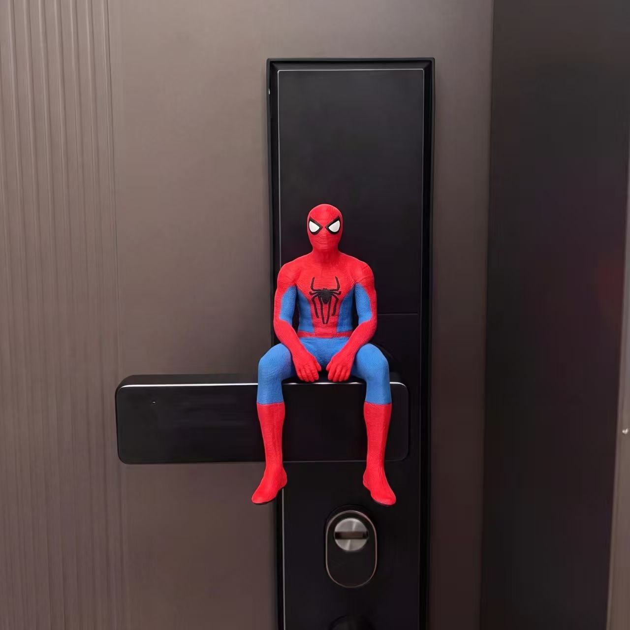 Spider Man Deadpool Sitting Po - Car Accessories Oman ulasan dan harga