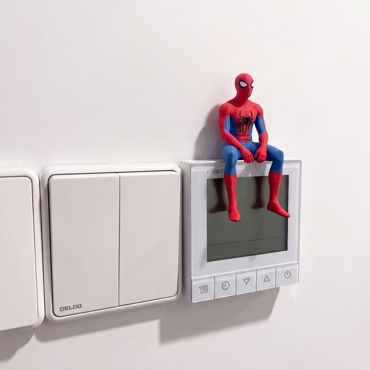 Spider Man Deadpool Sitting Po - Car Accessories Oman ulasan dan harga